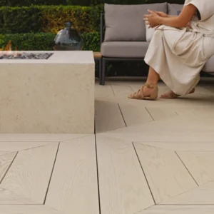 Millboard Limed Oak Enhanced Grain 176x32MM x 3.6M