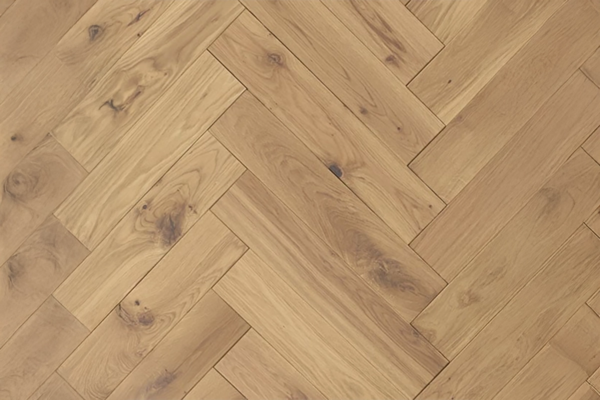 Raw Herringbone French Oak 710x126x18MM