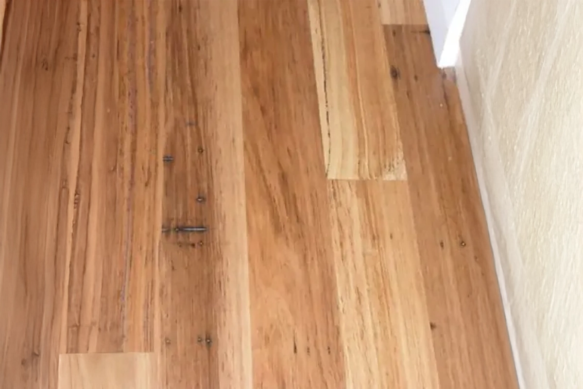 Wormy Chestnut 85x14MM