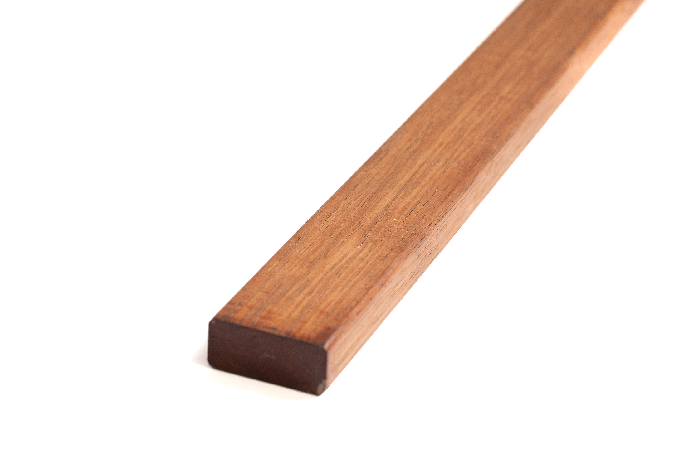 Merabu (42*19) Pencil Round DAR Set Lengths: Price $3/m