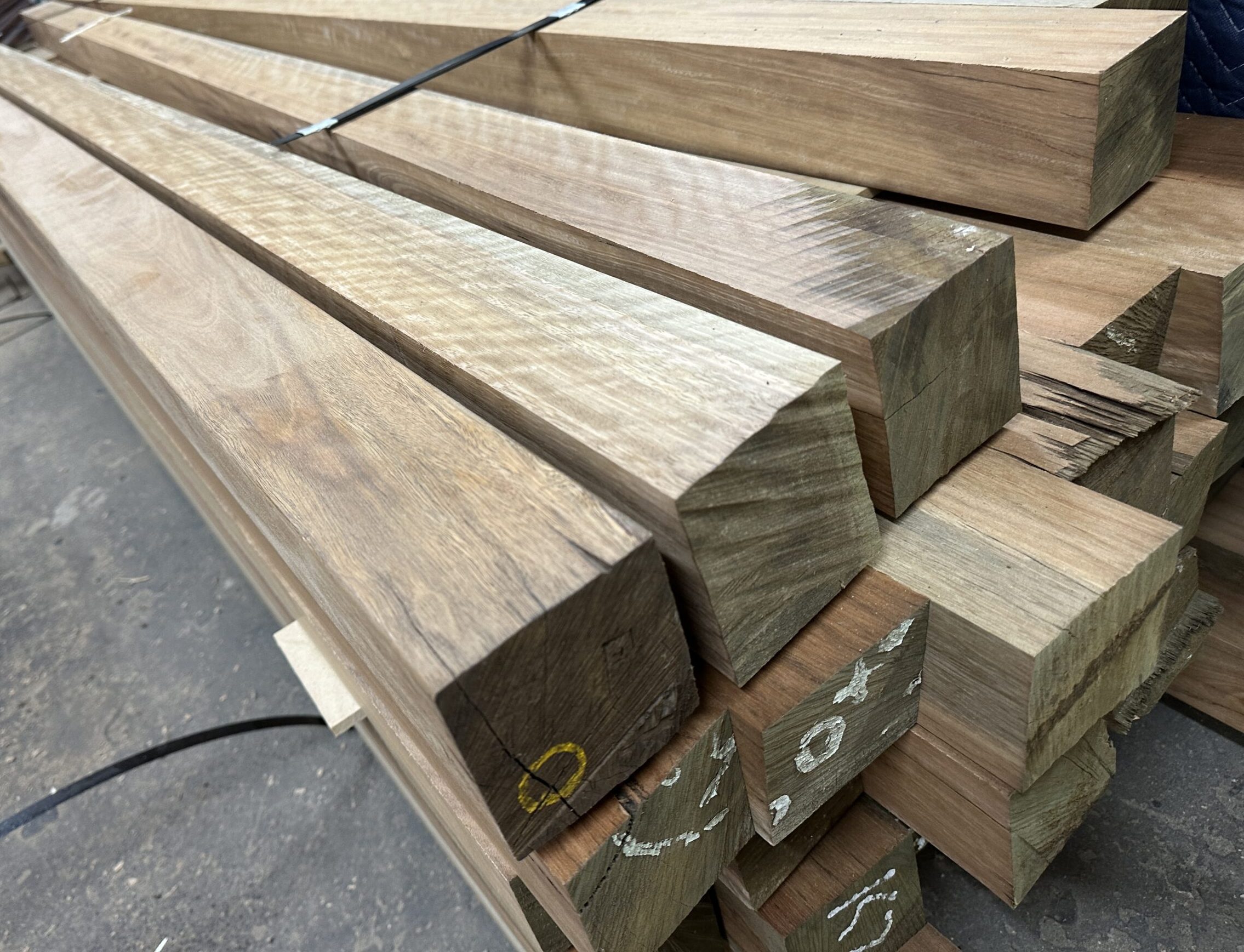 Spotted Gum F14 Structural Rough Sawn Hardwood Posts